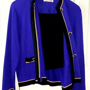 Blue/Purple trimmed in gold, 2 piece knit